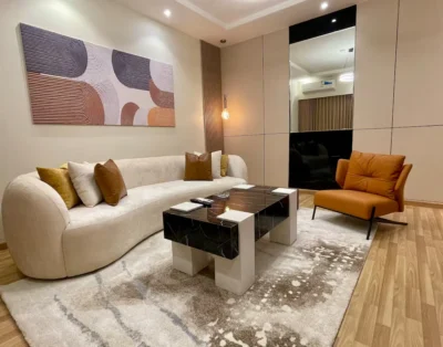 شقة فاخرة بحي حطين مع مدخل خاص وبالقرب من البوليفارد