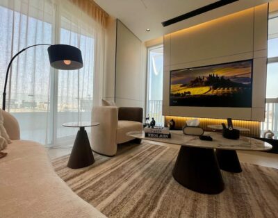 إطلالة برج المملكة | صالة فاخرة | 3 أسرّة ومسبح