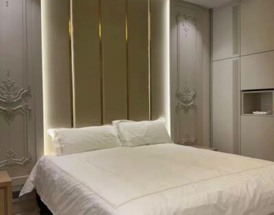 شقة حديثة وفاخرة بثلاث غرف نوم | موقع مميز