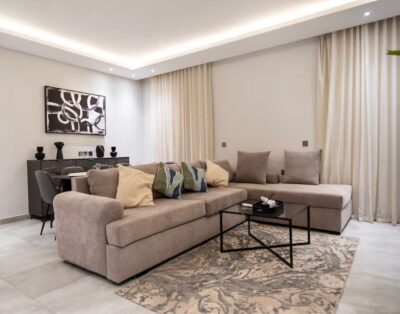 شقة حديثة وفاخرة بغرفتي نوم | واسعة وموقع مميز